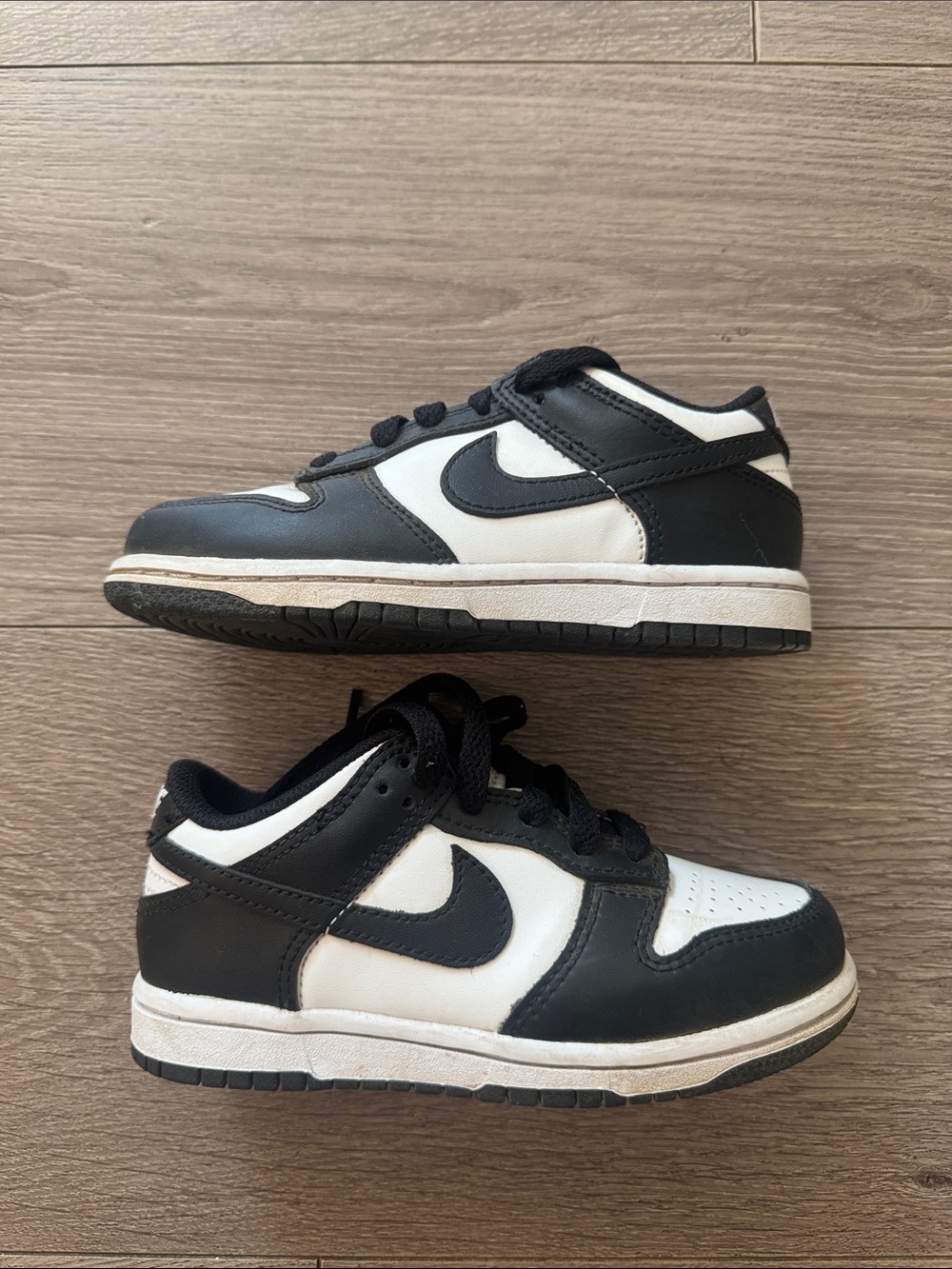 Kids Nike Panda Dunk Low size 11